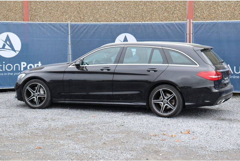 Mercedes-Benz C-Klasse 180 D - Berline: photos 3 Mercedes-Benz C-Klasse 180 D - Berline: photos 3