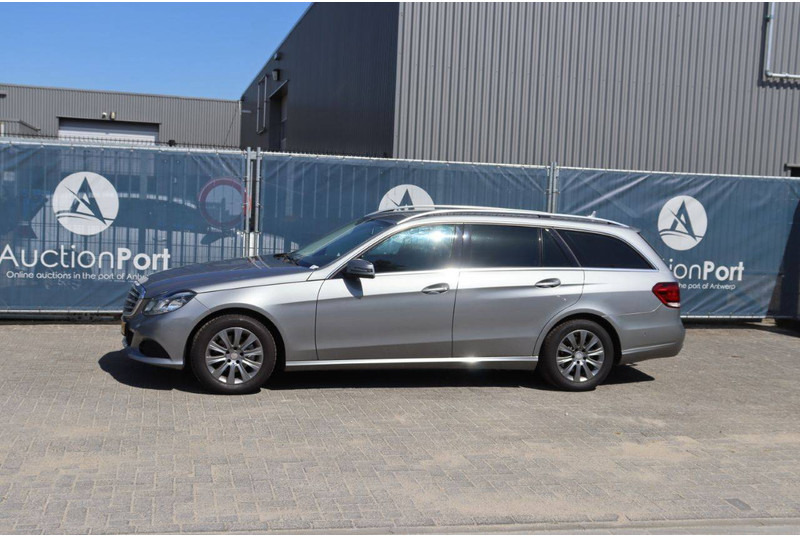 Mercedes-Benz E-Klasse 200 CDI - Voiture: photos 1 Mercedes-Benz E-Klasse 200 CDI - Voiture: photos 1