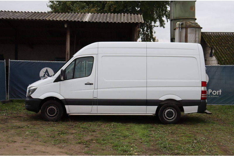 Mercedes-Benz Sprinter 210 CDI - Fourgon utilitaire: photos 2 Mercedes-Benz Sprinter 210 CDI - Fourgon utilitaire: photos 2