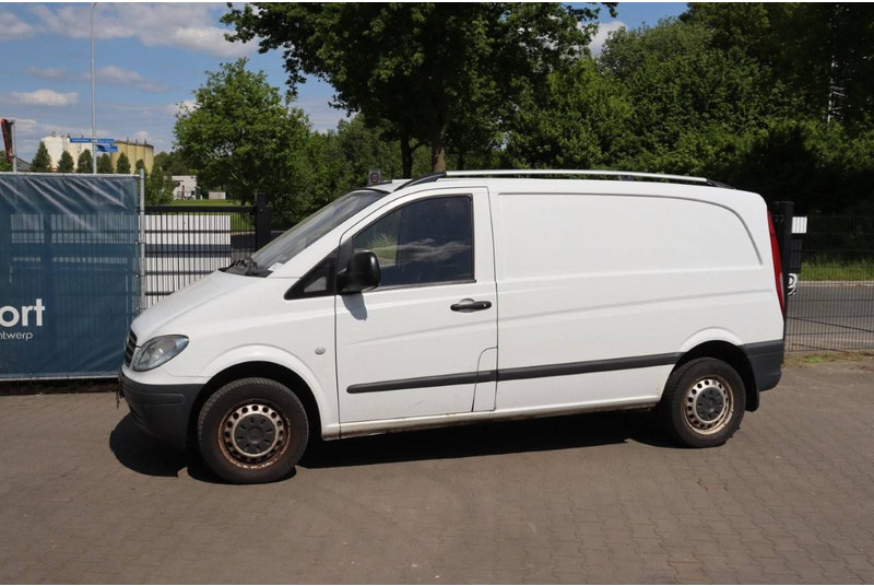 Mercedes-Benz Vito CDI 109 - Fourgon utilitaire: photos 1 Mercedes-Benz Vito CDI 109 - Fourgon utilitaire: photos 1