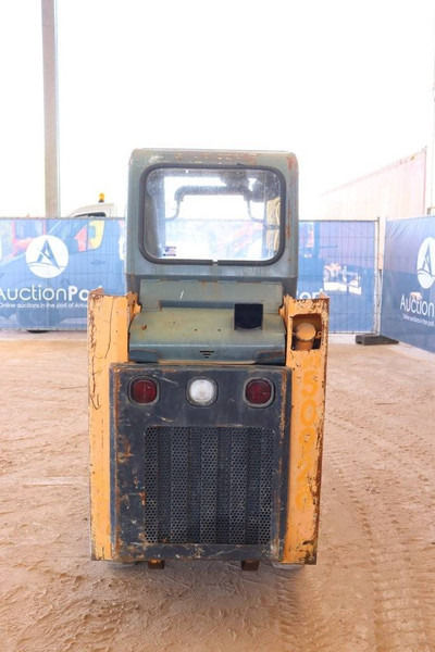 Mustang SL2012 - Chargeuse sur pneus: photos 4 Mustang SL2012 - Chargeuse sur pneus: photos 4