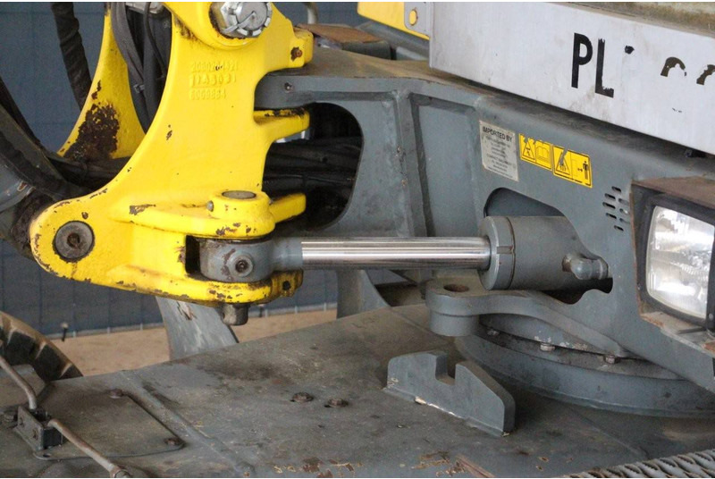 Pelle sur pneus Neuson 6503-2: photos 13