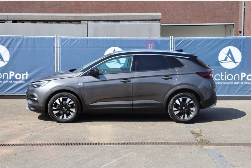 Opel Grandland Ultimate - SUV: photos 2 Opel Grandland Ultimate - SUV: photos 2