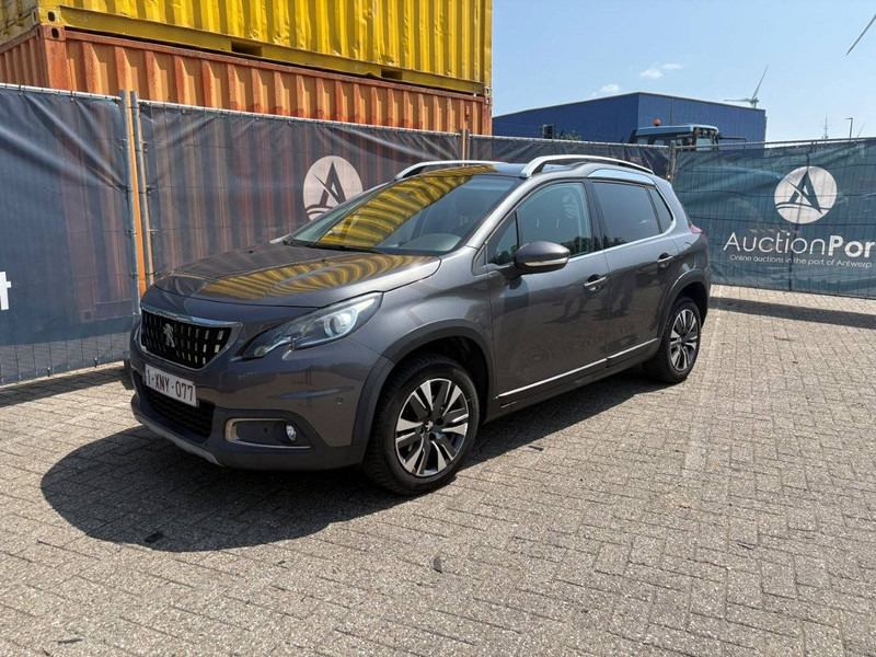 Peugeot 2008 SUV - SUV: photos 1 Peugeot 2008 SUV - SUV: photos 1