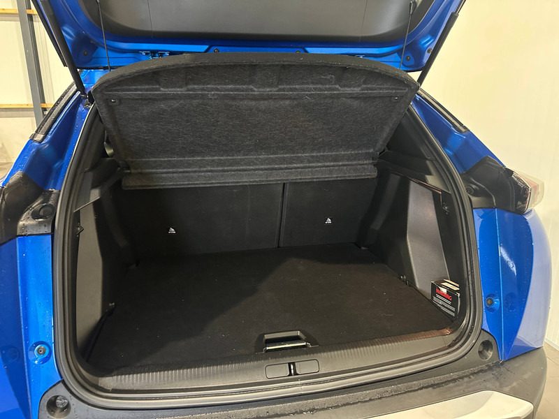 Peugeot e-2008 EV GT - SUV: photos 5 Peugeot e-2008 EV GT - SUV: photos 5