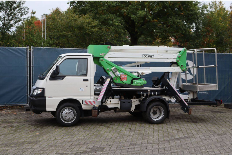 Piaggio Porter Maxxi - Camion avec nacelle: photos 1 Piaggio Porter Maxxi - Camion avec nacelle: photos 1