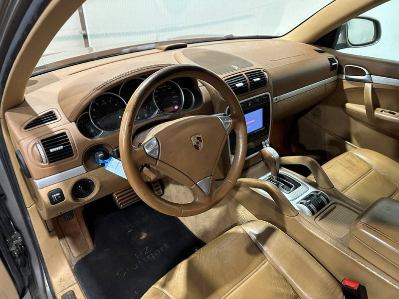 Porsche Cayenne S - SUV: photos 5 Porsche Cayenne S - SUV: photos 5