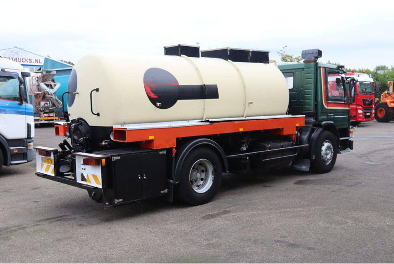 Scania P82 CG13 - Camion fourgon: photos 5 Scania P82 CG13 - Camion fourgon: photos 5