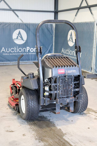 Toro Z Master Professional 7000 series - Motofaucheuse: photos 4 Toro Z Master Professional 7000 series - Motofaucheuse: photos 4