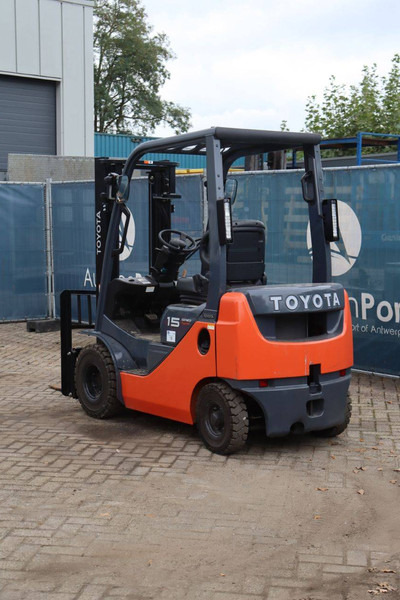 Toyota 42-8FDL15 - Chariot élévateur diesel: photos 4 Toyota 42-8FDL15 - Chariot élévateur diesel: photos 4