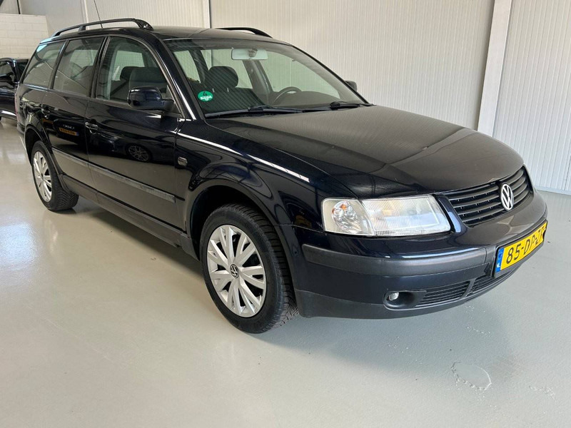Volkswagen Passat 1.8 Comfort - Berline: photos 4 Volkswagen Passat 1.8 Comfort - Berline: photos 4