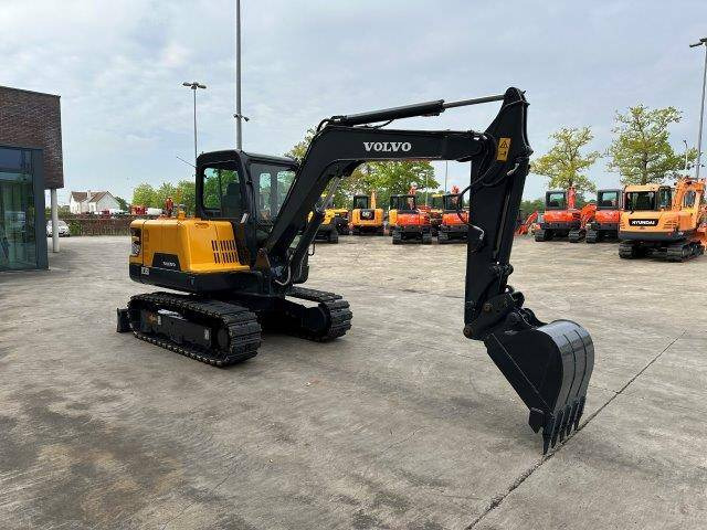Volvo EC55D - Pelle sur chenille: photos 3 Volvo EC55D - Pelle sur chenille: photos 3