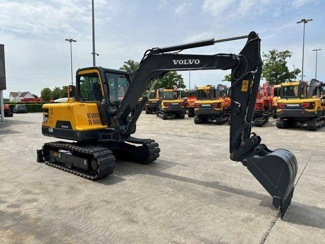 Volvo EC60D - Pelle sur chenille: photos 3 Volvo EC60D - Pelle sur chenille: photos 3
