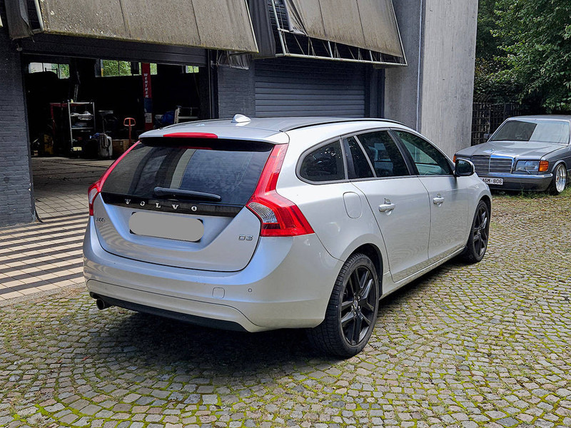 Volvo V60 D3 - Berline: photos 5 Volvo V60 D3 - Berline: photos 5