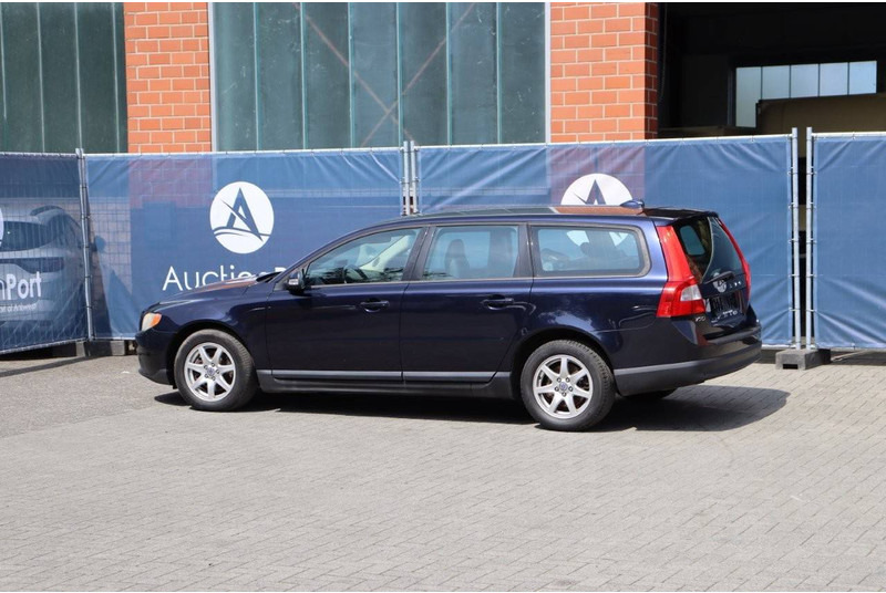 Volvo V70 - Voiture: photos 3 Volvo V70 - Voiture: photos 3