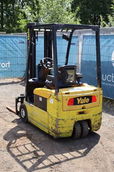 Yale ERP16ATF (SWB) E2130 - Chariot élévateur électrique: photos 4 Yale ERP16ATF (SWB) E2130 - Chariot élévateur électrique: photos 4
