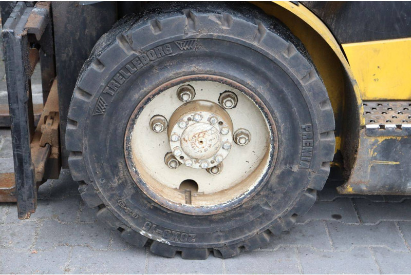 Chariot élévateur à gaz Yale GLP30: photos 13 Chariot élévateur à gaz Yale GLP30: photos 13