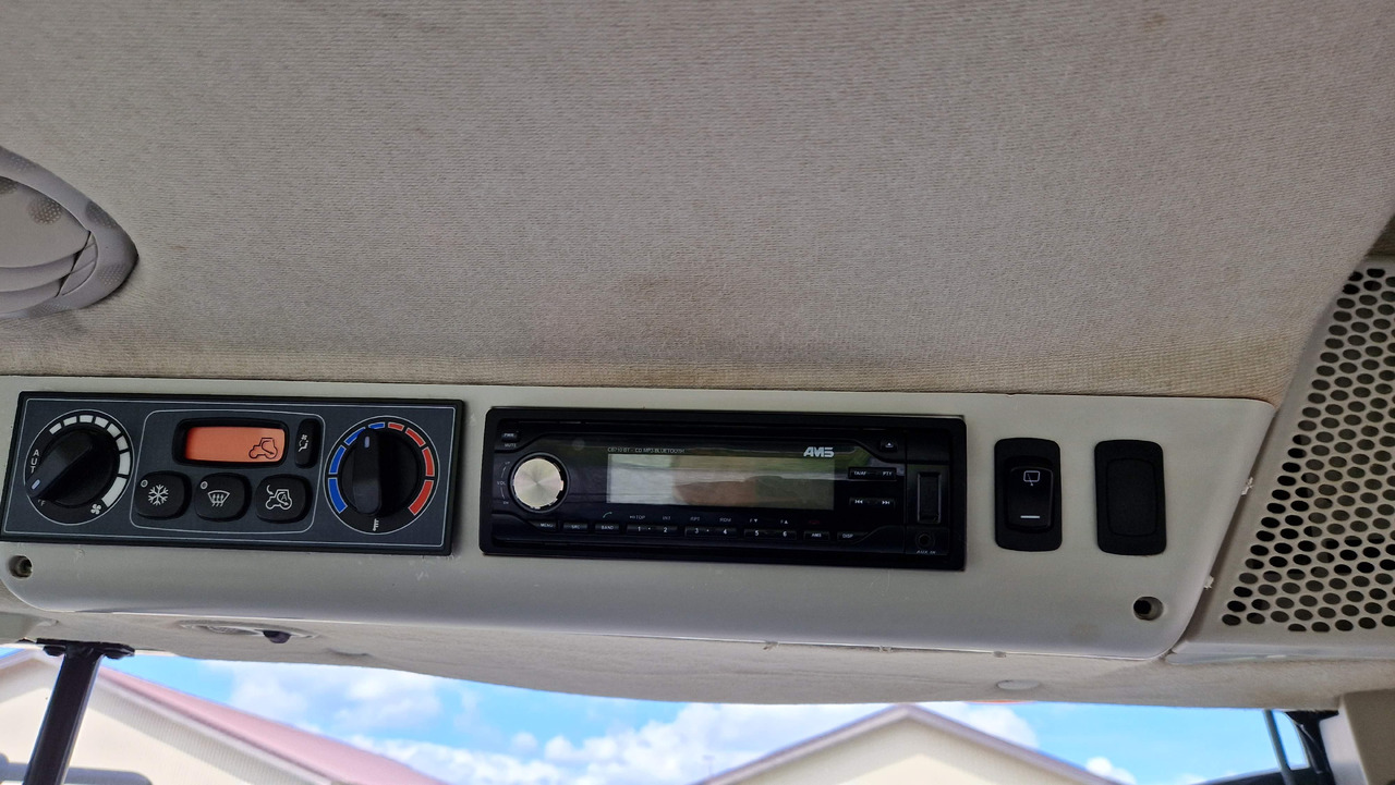 Tracteur agricole Massey Ferguson 8737: photos 23 Tracteur agricole Massey Ferguson 8737: photos 23