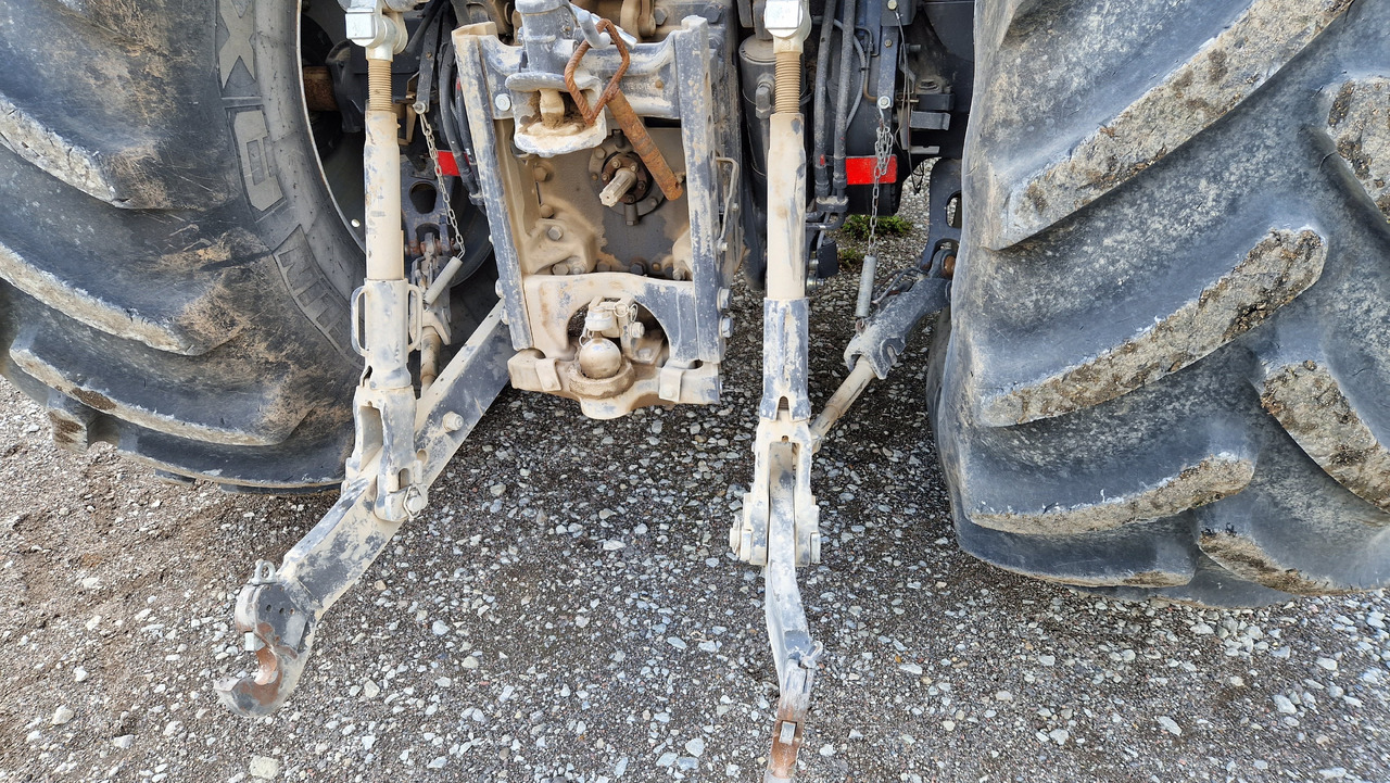 Tracteur agricole Massey Ferguson 8737: photos 11 Tracteur agricole Massey Ferguson 8737: photos 11