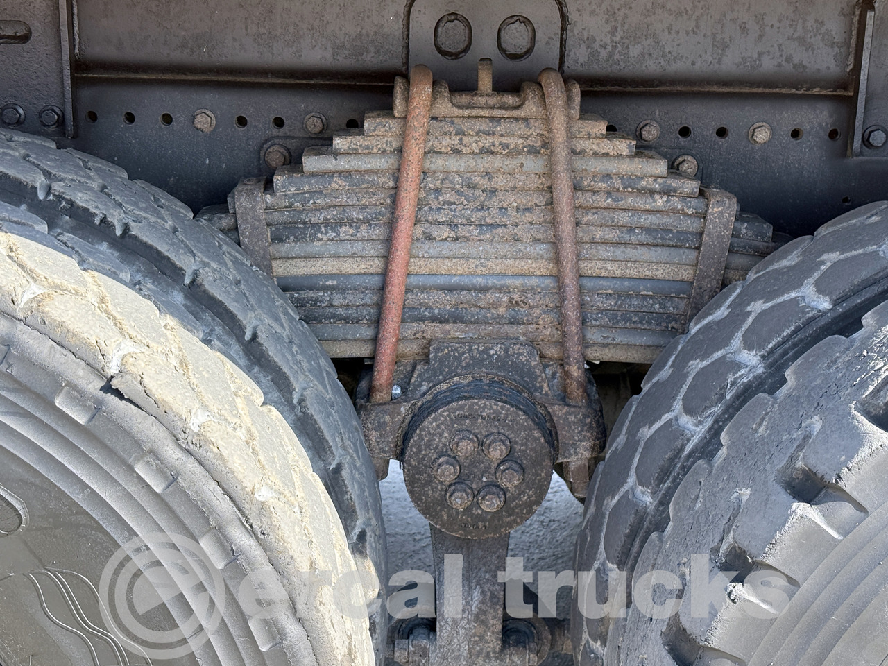 Camion benne FORD 2017 FORD CARGO 4142 D /  MANUAL-AC -EURO6-8X4-HARDOX TIPPER: photos 14