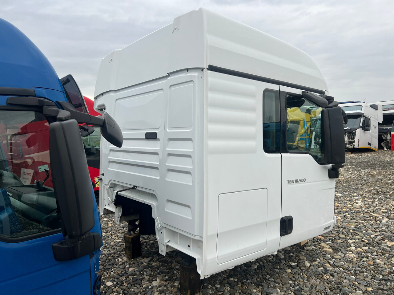 CABINA MAN TGX TG2 XLX - Cabine pour Camion: photos 4 CABINA MAN TGX TG2 XLX - Cabine pour Camion: photos 4