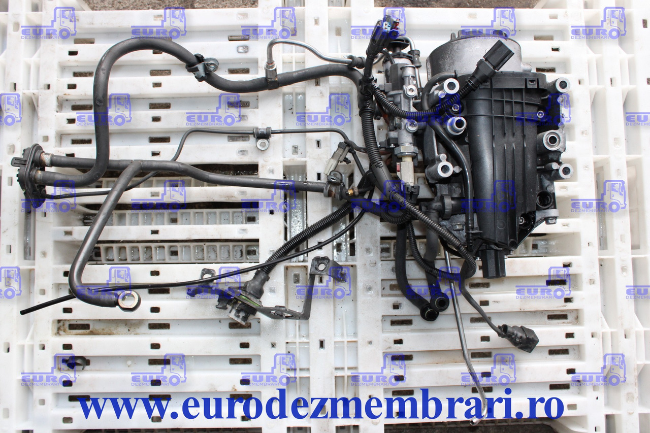 CARCASA FILTRU COMBUSTIBIL DAF 1951941 2133321 2184053 2164455 2418565 - Filtre à carburant pour Camion: photos 1 CARCASA FILTRU COMBUSTIBIL DAF 1951941 2133321 2184053 2164455 2418565 - Filtre à carburant pour Camion: photos 1