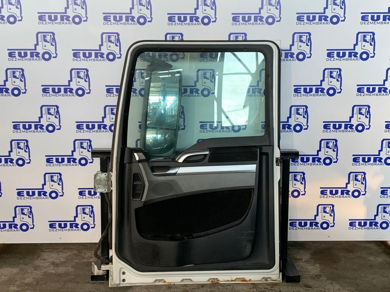 USA DREAPTA MAN TGX - Portière et pièces pour Camion: photos 2 USA DREAPTA MAN TGX - Portière et pièces pour Camion: photos 2