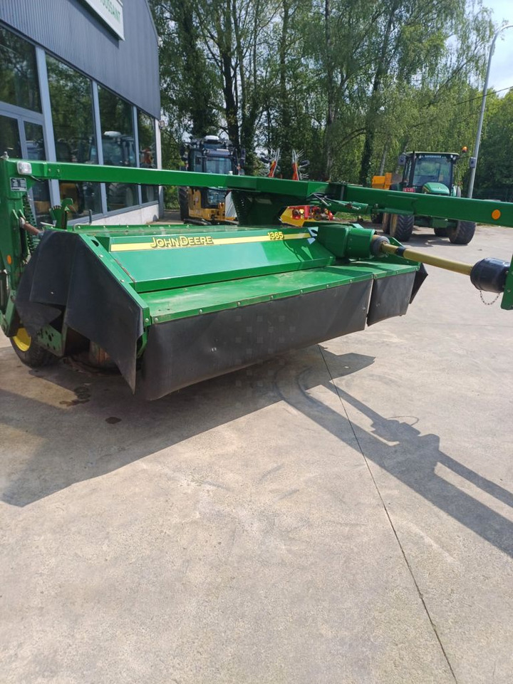 John Deere 1365 - Faucheuse: photos 5 John Deere 1365 - Faucheuse: photos 5