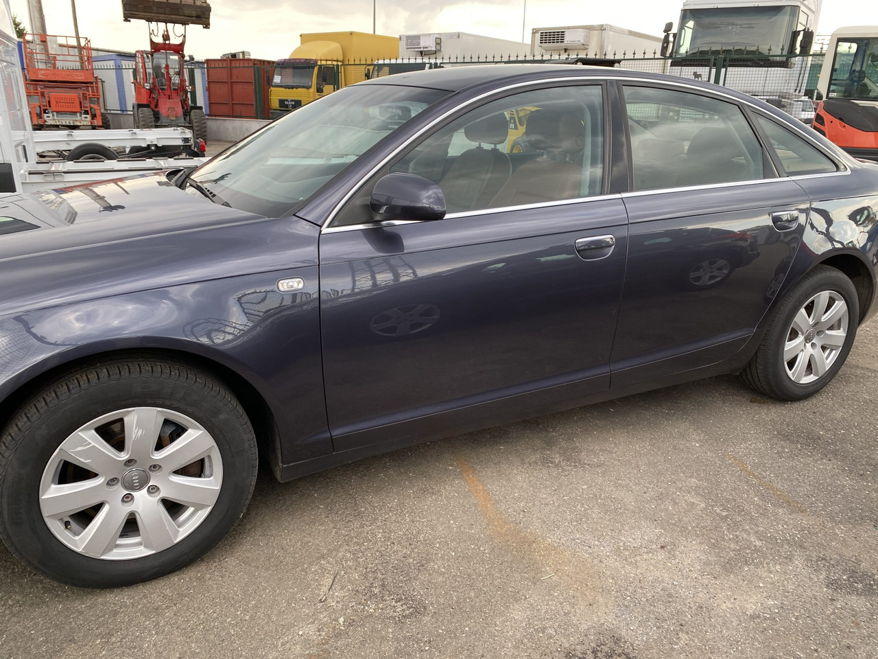 AUDI A6 3.0 TDI - Voiture: photos 2 AUDI A6 3.0 TDI - Voiture: photos 2