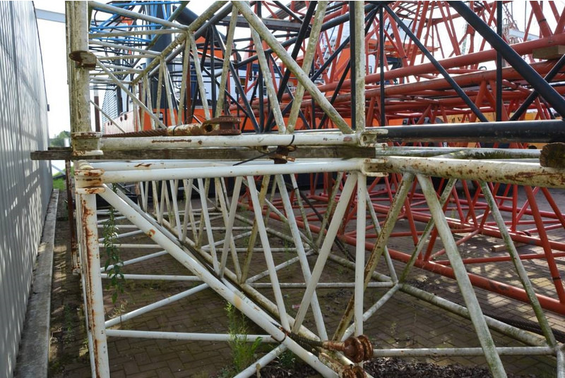 Hitachi Sumitomo SCX700 boom section 9 meter - Flèche pour Grue sur chenilles: photos 2 Hitachi Sumitomo SCX700 boom section 9 meter - Flèche pour Grue sur chenilles: photos 2
