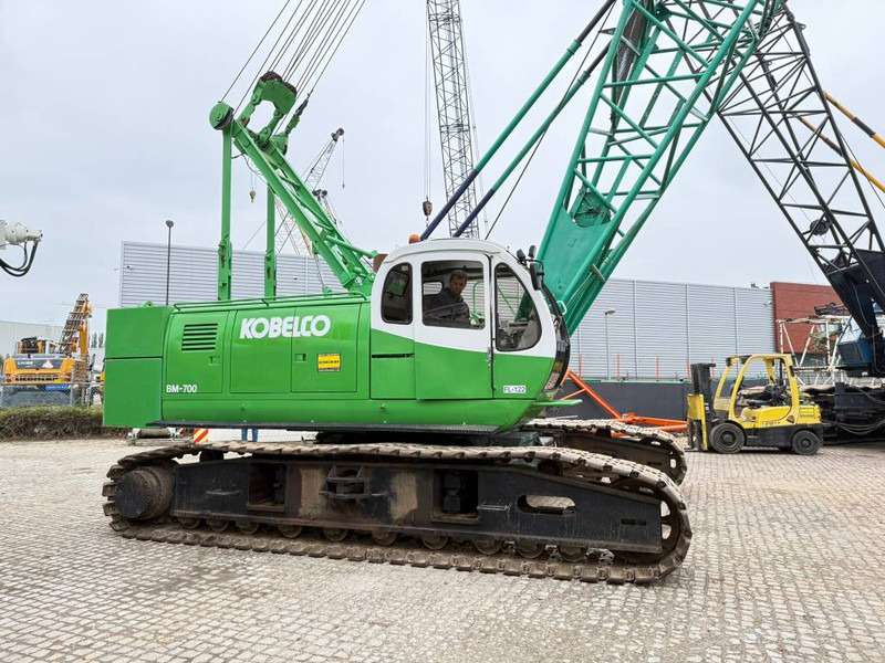 Kobelco BM 700 - Grue sur chenilles: photos 1 Kobelco BM 700 - Grue sur chenilles: photos 1