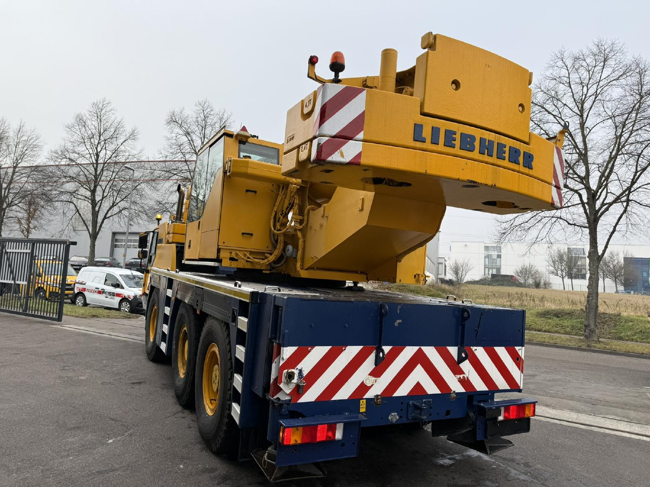 Liebherr LTM 1055-3.1 (06 - 055 996) | 6 x 6 - Grue mobile: photos 4 Liebherr LTM 1055-3.1 (06 - 055 996) | 6 x 6 - Grue mobile: photos 4