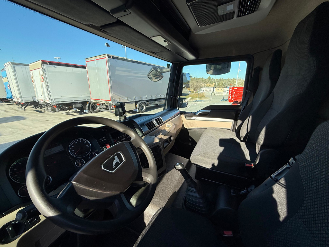 MAN 12.220 TGL E6 (VAN) - Camion fourgon: photos 5 MAN 12.220 TGL E6 (VAN) - Camion fourgon: photos 5