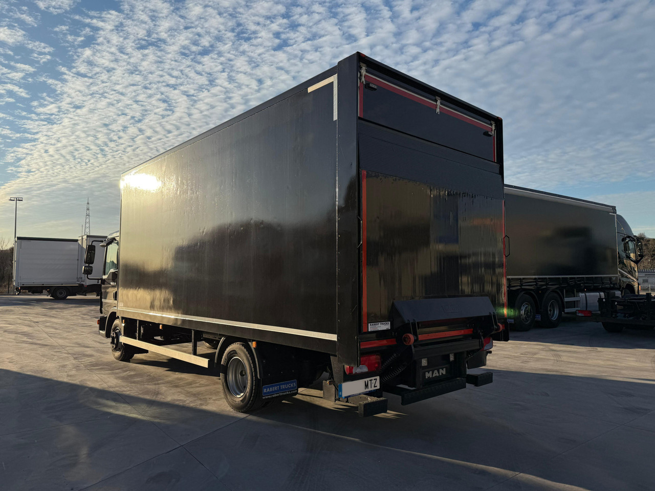 MAN 12.220 TGL E6 (VAN) - Camion fourgon: photos 4 MAN 12.220 TGL E6 (VAN) - Camion fourgon: photos 4