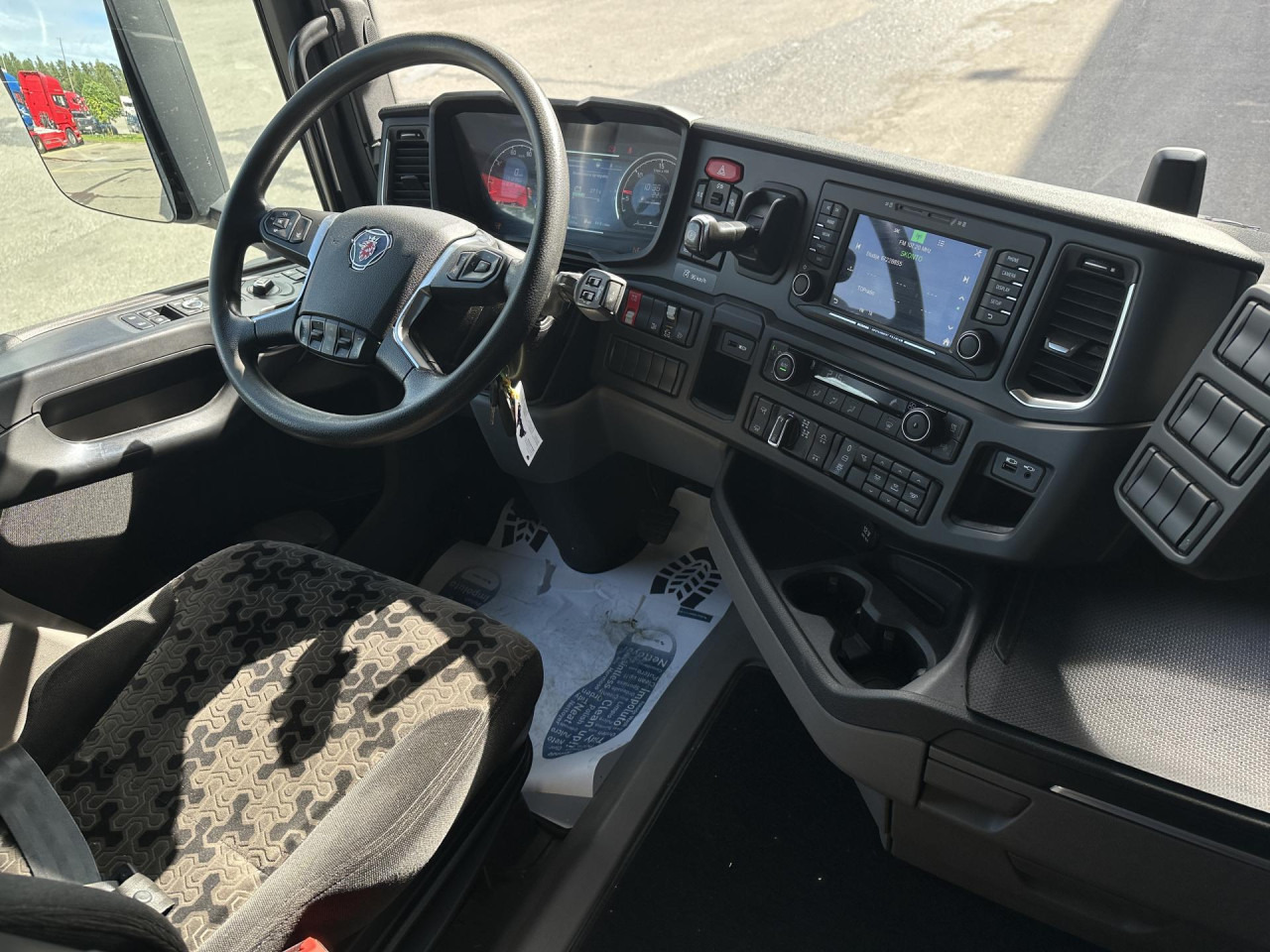 SCANIA R 450 B6x4HA - crédit-bail SCANIA R 450 B6x4HA: photos 14