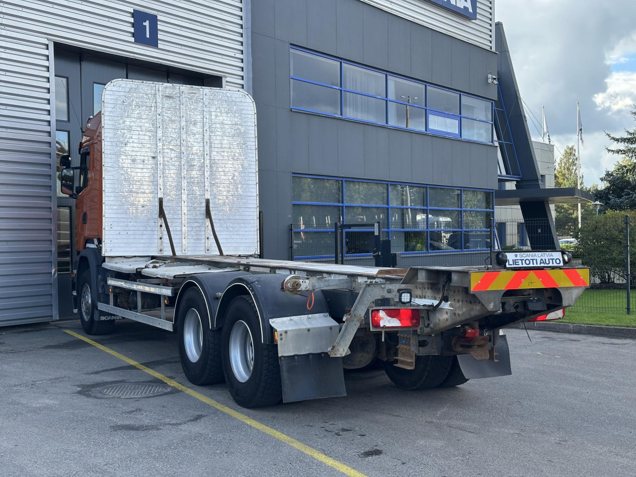 SCANIA R 450 CB6x4HHZ - Châssis cabine: photos 5 SCANIA R 450 CB6x4HHZ - Châssis cabine: photos 5