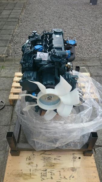 Kubota V3300 - Moteur pour Engins de chantier: photos 2 Kubota V3300 - Moteur pour Engins de chantier: photos 2