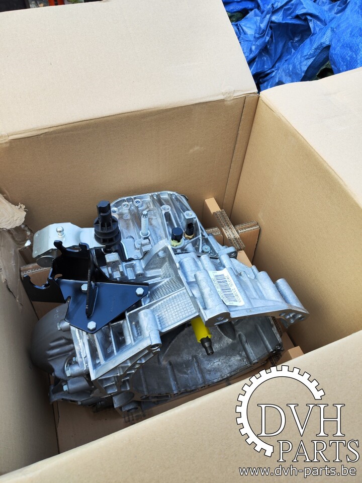 PSA 2.2 HDI - 6 VITESSES PSA 2.2 HDI - 6 VITESSES - Boîte de vitesse pour Fourgon utilitaire: photos 4 PSA 2.2 HDI - 6 VITESSES PSA 2.2 HDI - 6 VITESSES - Boîte de vitesse pour Fourgon utilitaire: photos 4