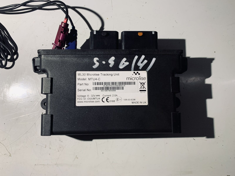 Iveco STRALIS 6 - Bloc de gestion: photos 2 Iveco STRALIS 6 - Bloc de gestion: photos 2