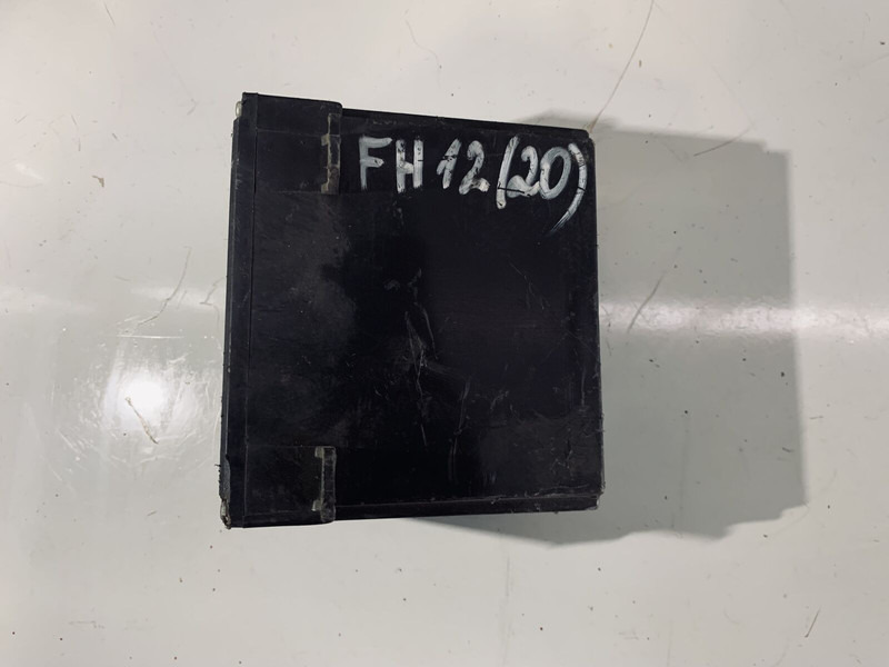 Volvo FH 12 - Bloc de gestion: photos 2 Volvo FH 12 - Bloc de gestion: photos 2