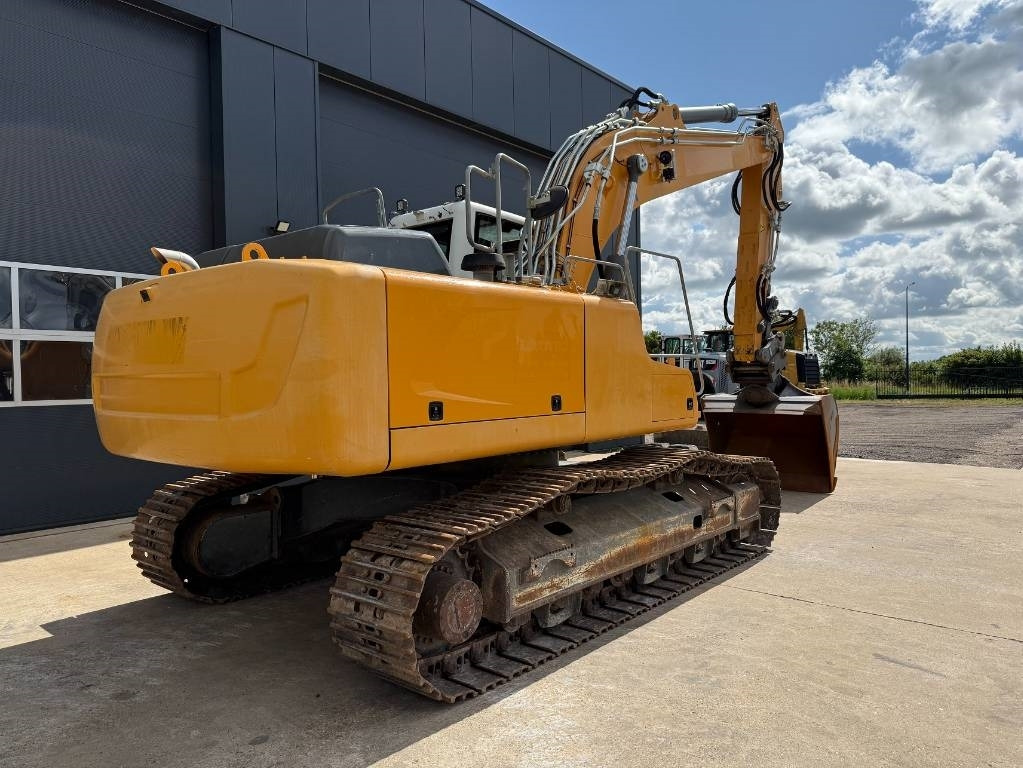 Liebherr R 922 LC - Pelle sur chenille: photos 2 Liebherr R 922 LC - Pelle sur chenille: photos 2