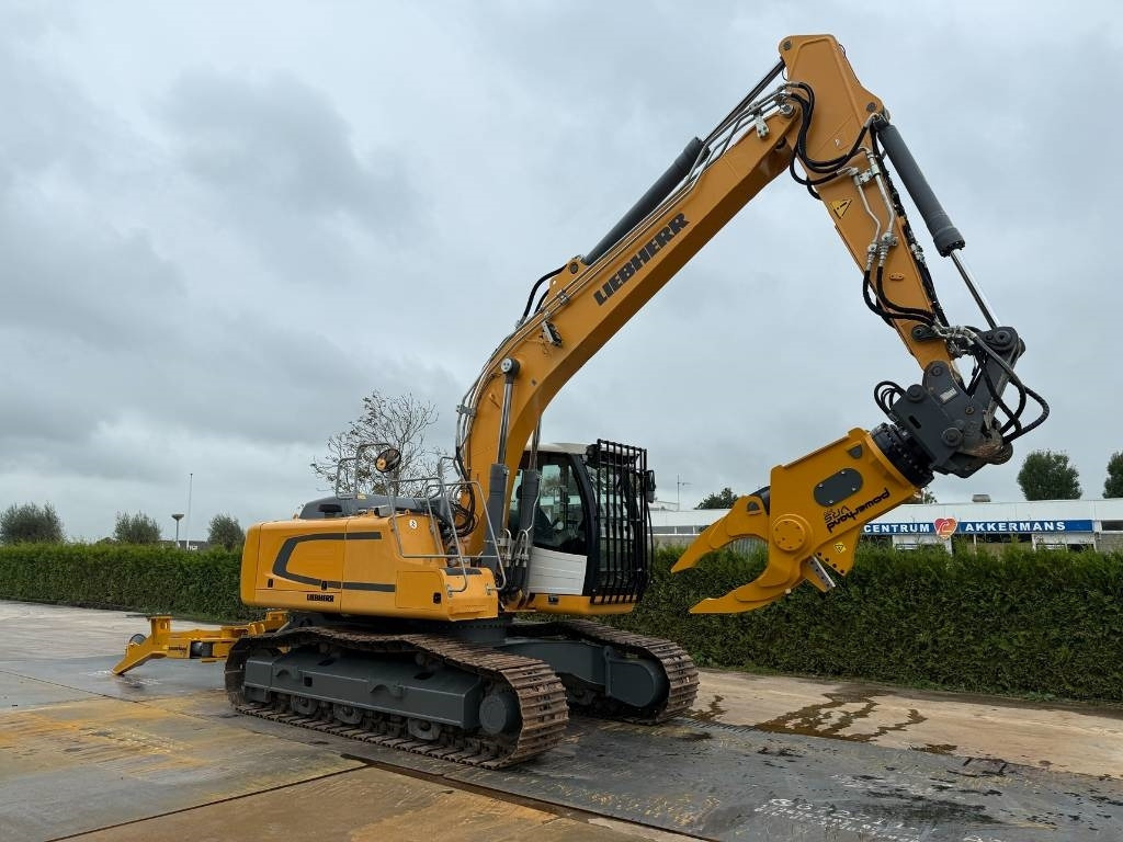 Pelle de démolition Liebherr R922 LC car dismantler: photos 10 Pelle de démolition Liebherr R922 LC car dismantler: photos 10