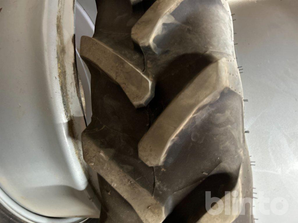 Alliance 270/95 R36 - Roue complète: photos 5 Alliance 270/95 R36 - Roue complète: photos 5