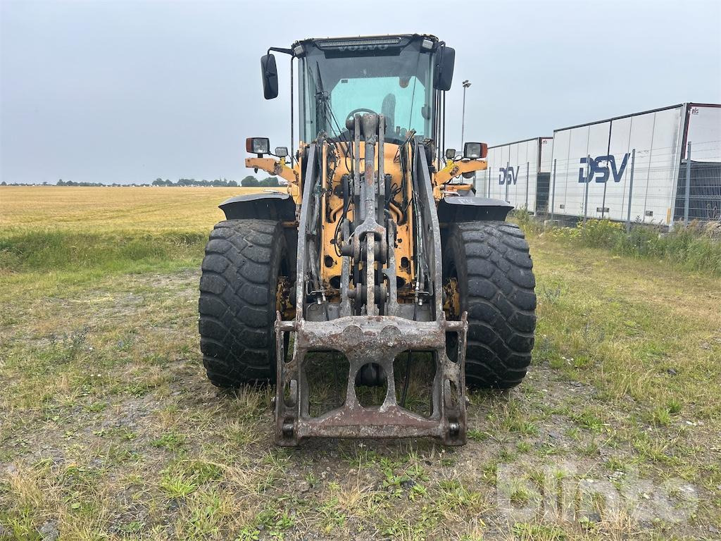 Volvo L90F - Autre matériel: photos 3 Volvo L90F - Autre matériel: photos 3
