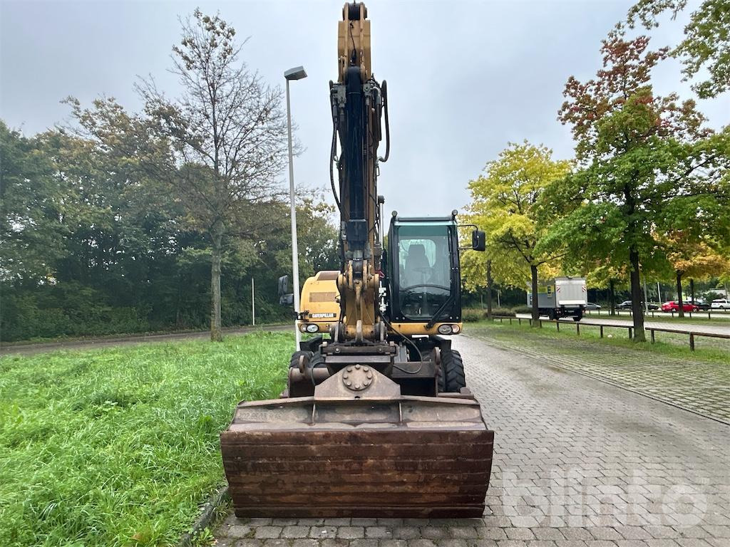 CAT M 318D - Pelle sur pneus: photos 3 CAT M 318D - Pelle sur pneus: photos 3