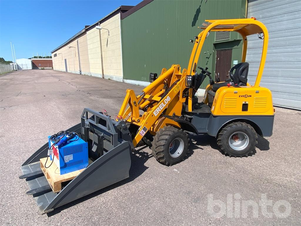 Everun EREL 06 - Chargeuse sur pneus: photos 1 Everun EREL 06 - Chargeuse sur pneus: photos 1