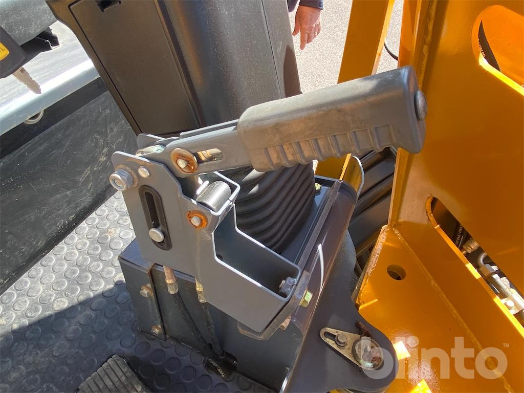 Chargeuse sur pneus Everun EREL 06: photos 32