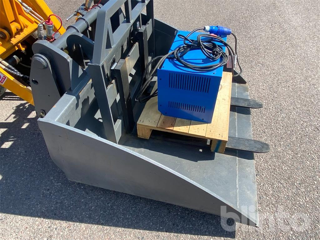 Chargeuse sur pneus Everun EREL 06: photos 9