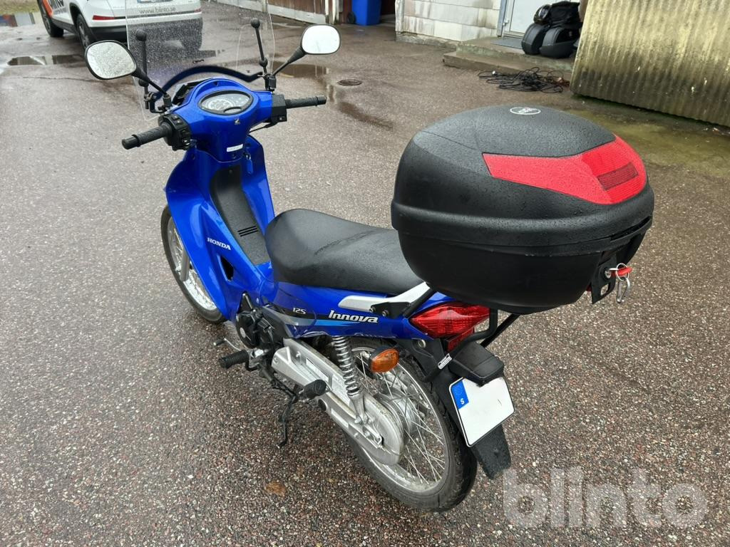 HONDA INNOVA 125 - Motocyclette: photos 3 HONDA INNOVA 125 - Motocyclette: photos 3