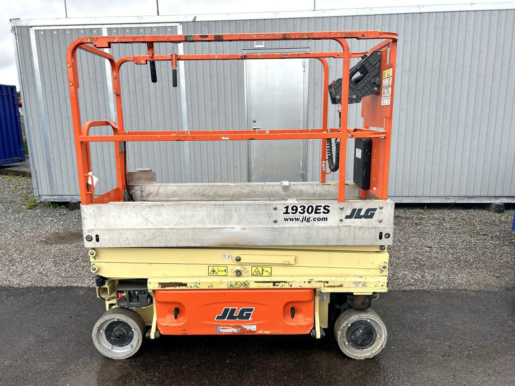 JLG 1930 ES - Nacelle ciseaux: photos 1 JLG 1930 ES - Nacelle ciseaux: photos 1